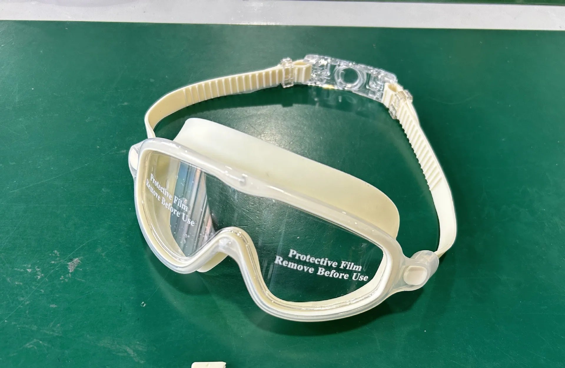 Kids' Anti-Fog Swimming Goggles - Large Frame HD Vision | DailyMuseGoods