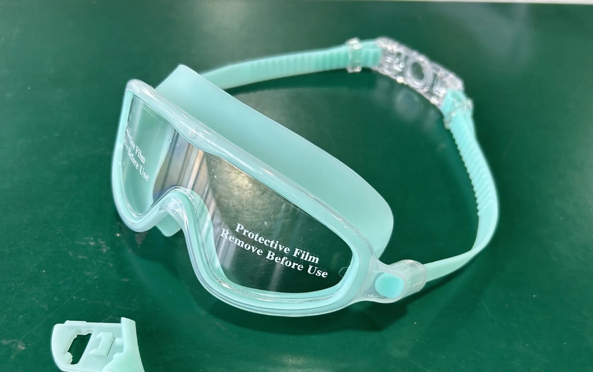 Kids' Anti-Fog Swimming Goggles - Large Frame HD Vision | DailyMuseGoods