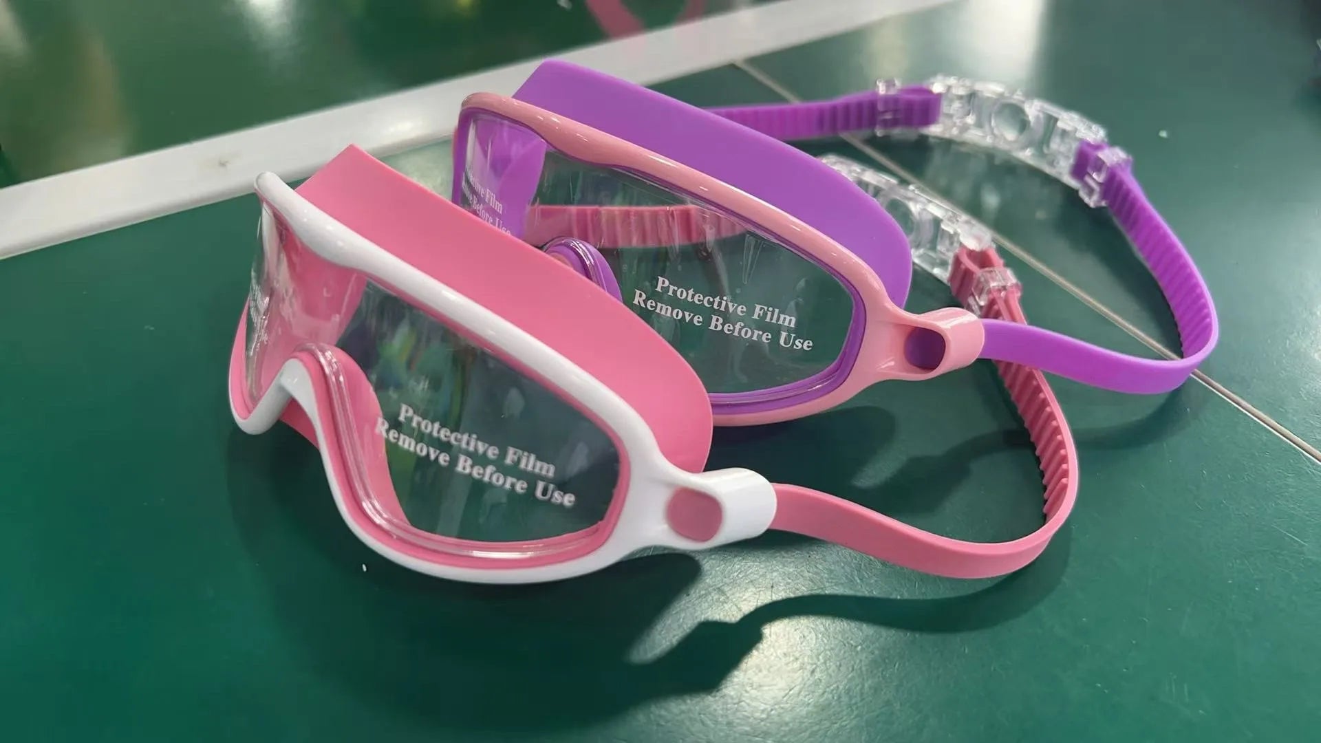 Kids' Anti-Fog Swimming Goggles - Large Frame HD Vision | DailyMuseGoods